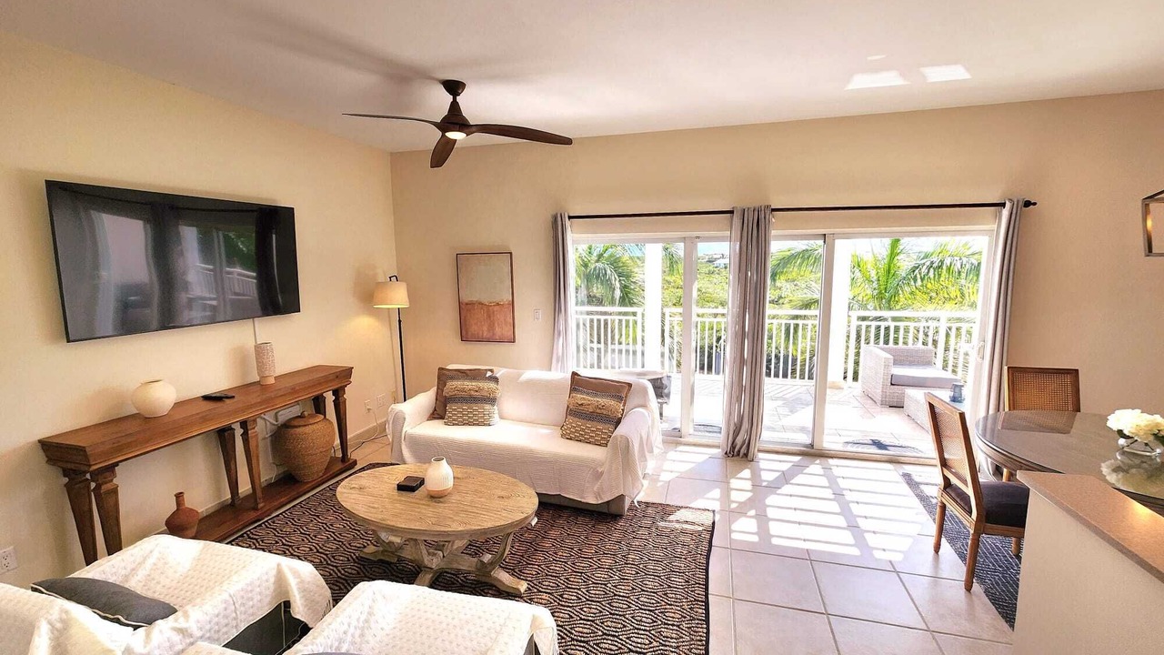Photo of Livingroom in Grace Bay