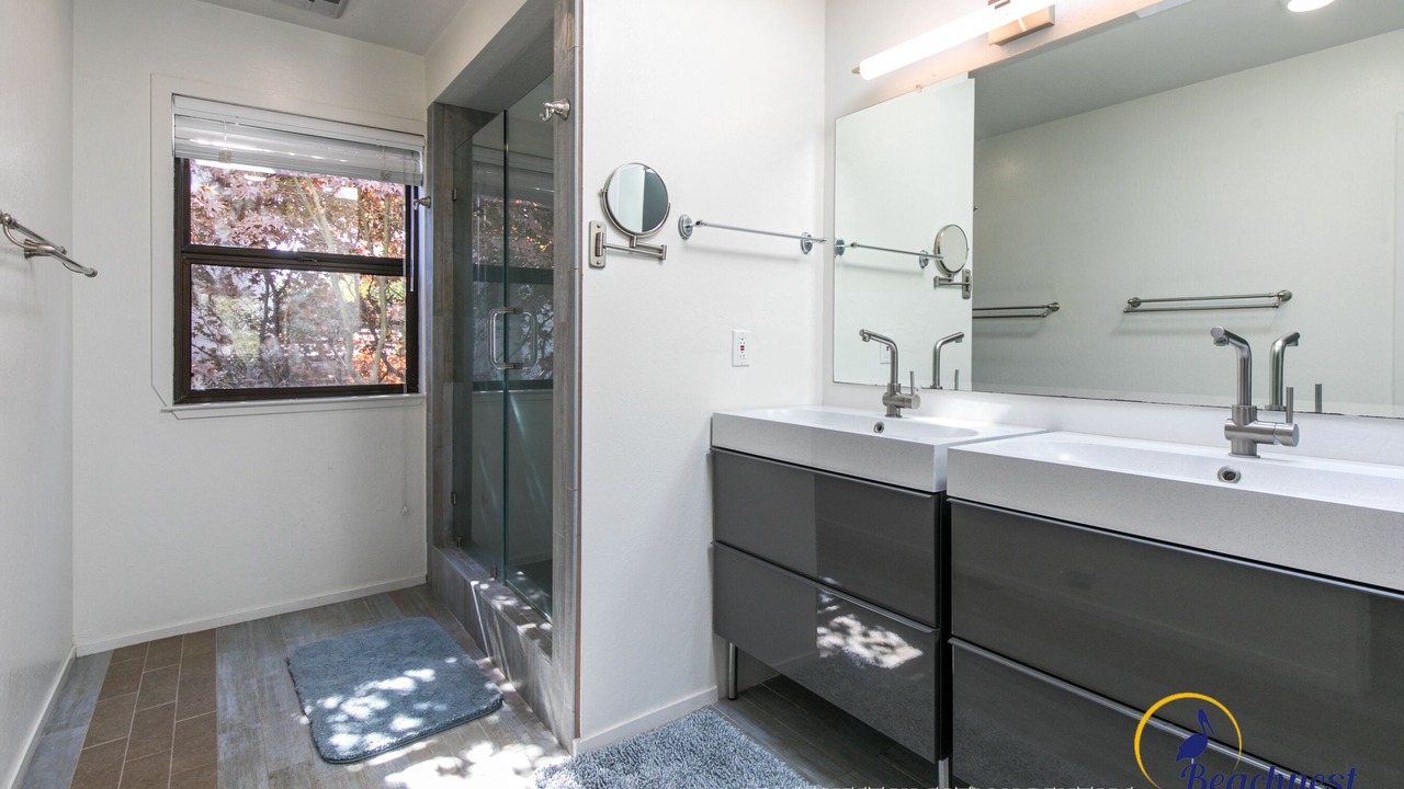 Photo of Bathroom in Capitola