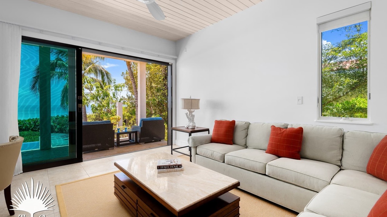 Photo of Livingroom in Ocean Point