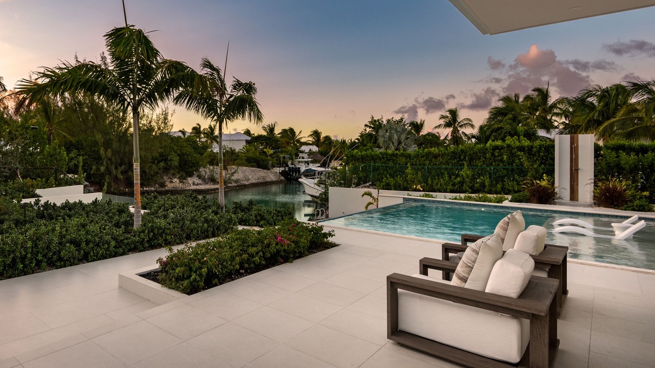 Photo of Outdoor in Leeward Settlement