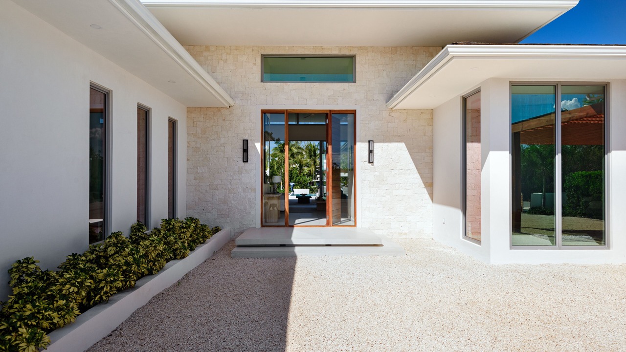 Photo of Outdoor in Leeward Settlement