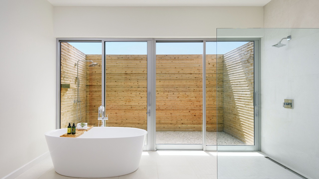 Photo of Bathroom in Leeward Settlement