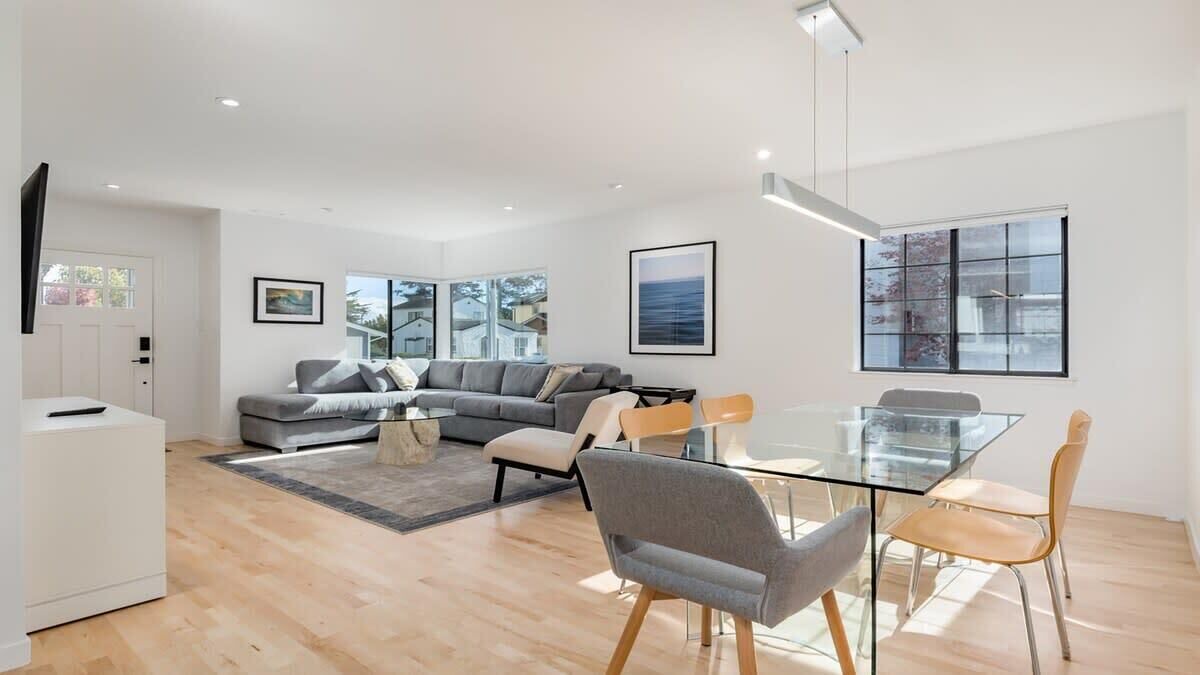 Photo of Livingroom in Seabright
