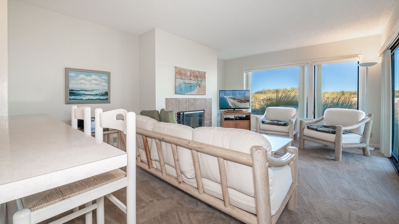 Photo of Livingroom in Pajaro Dunes