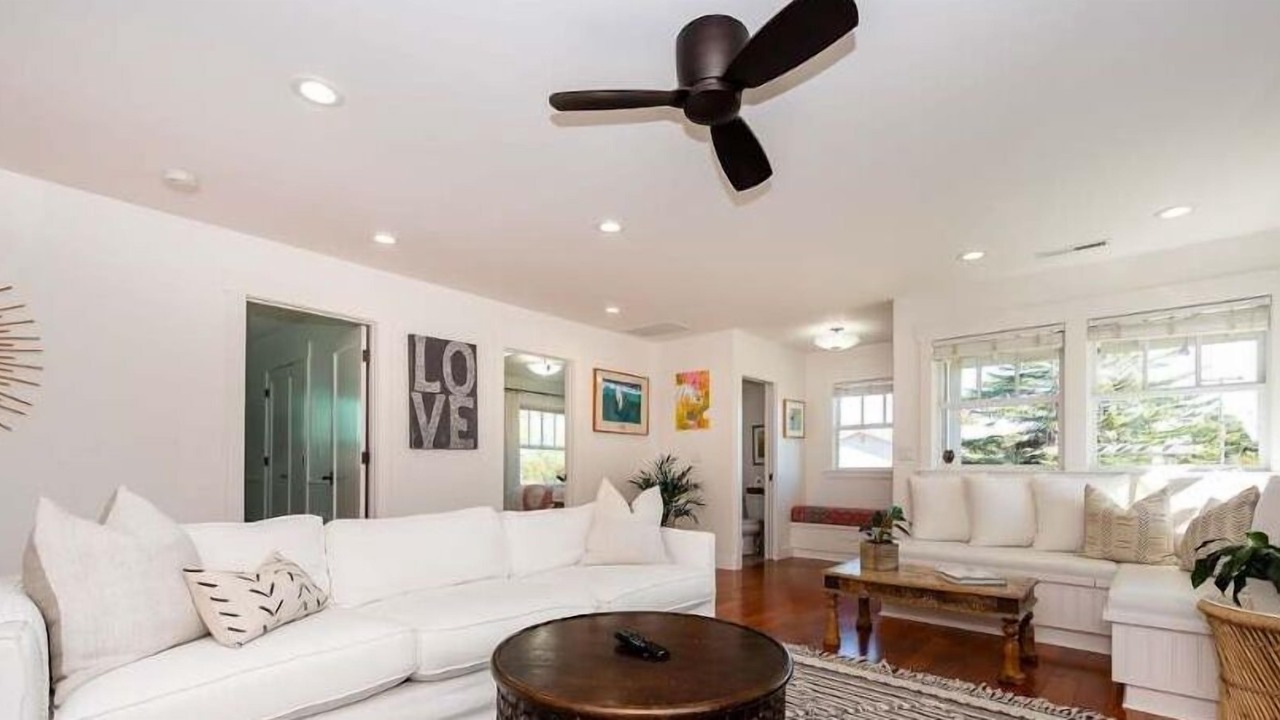 Photo of Livingroom in Westside Santa Cruz
