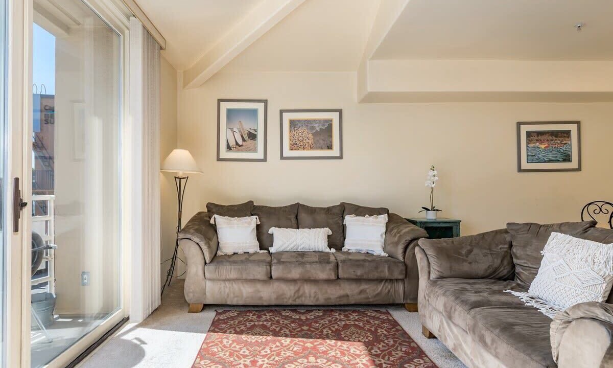 Photo of Livingroom in Capitola