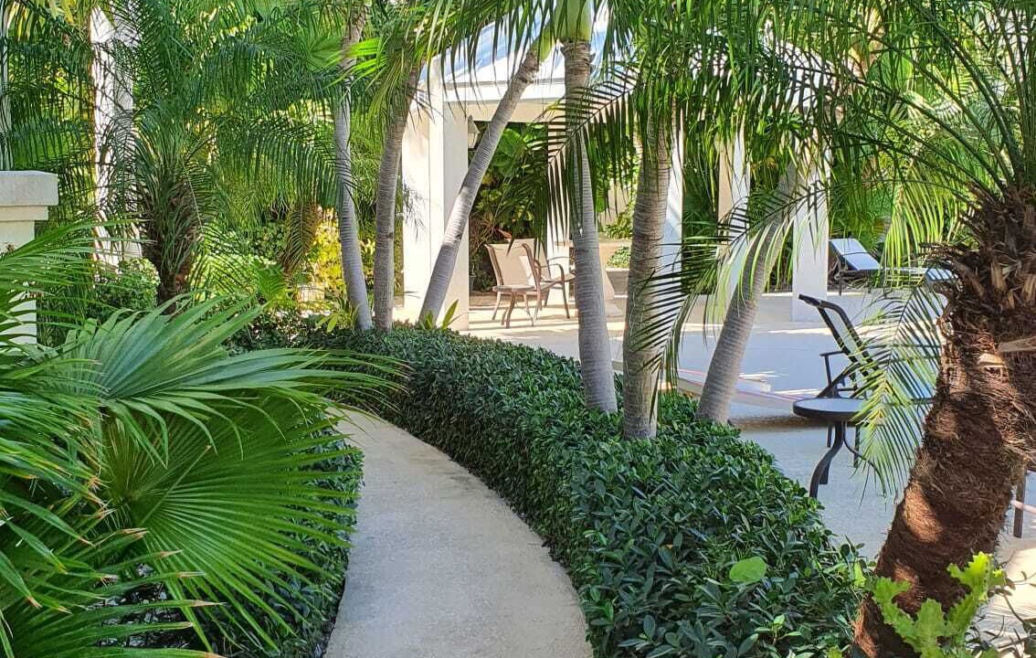 Photo of Patio Balcony in Leeward Settlement