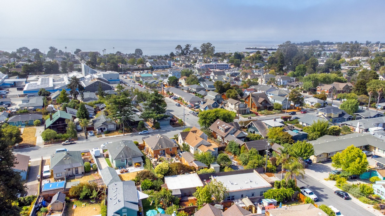 Photo of Outdoor in Seabright