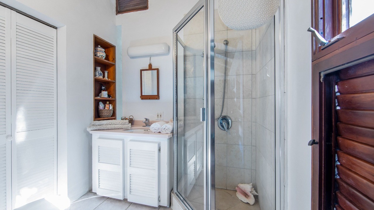 Photo of Bathroom in North Caicos