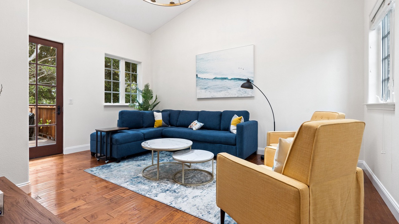 Photo of Livingroom in Eastside Santa Cruz