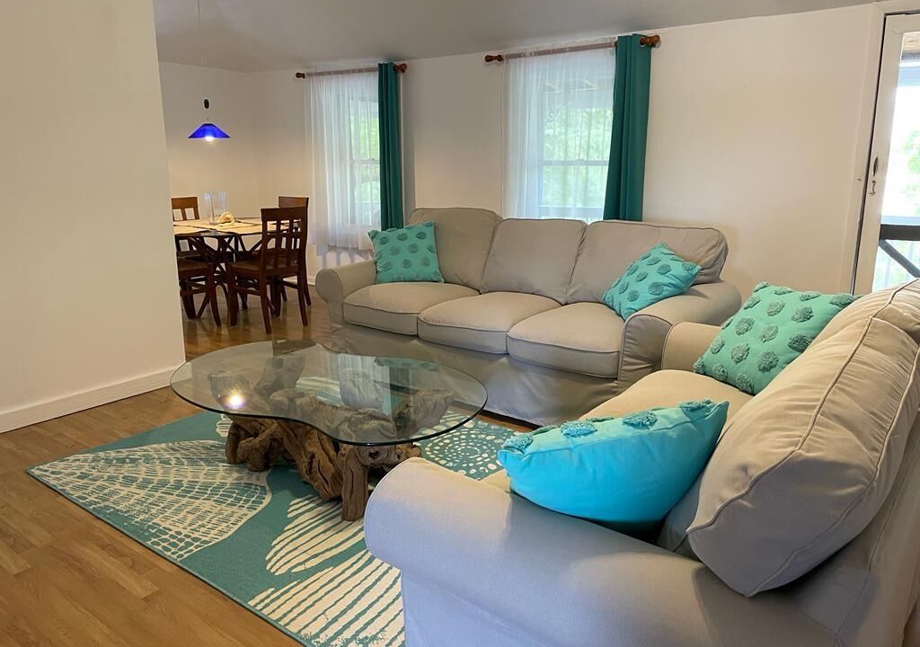 Photo of Livingroom in Cockburn Town