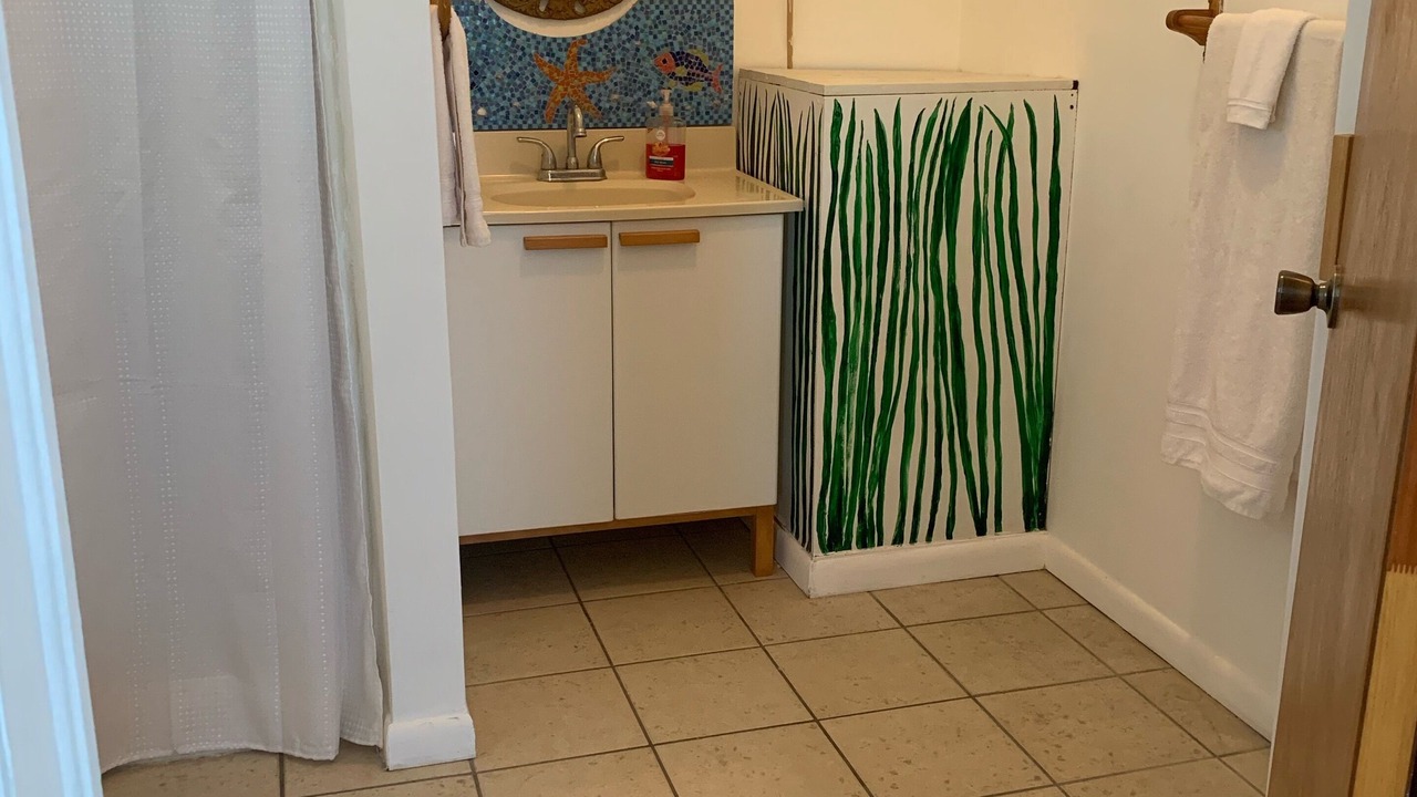Photo of Bathroom in Cockburn Town