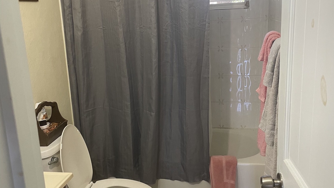 Photo of Bathroom in Discovery Bay