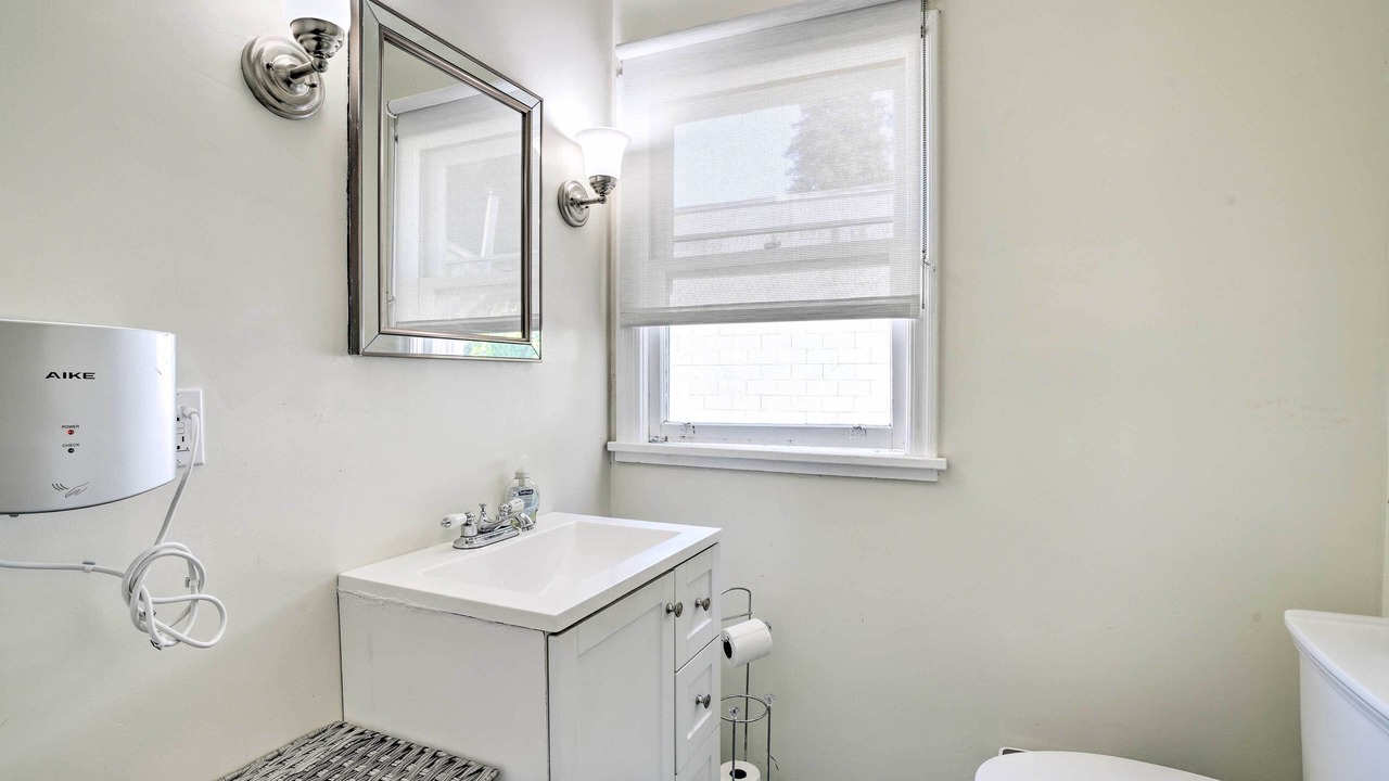 Photo of Bathroom in Boulder Creek