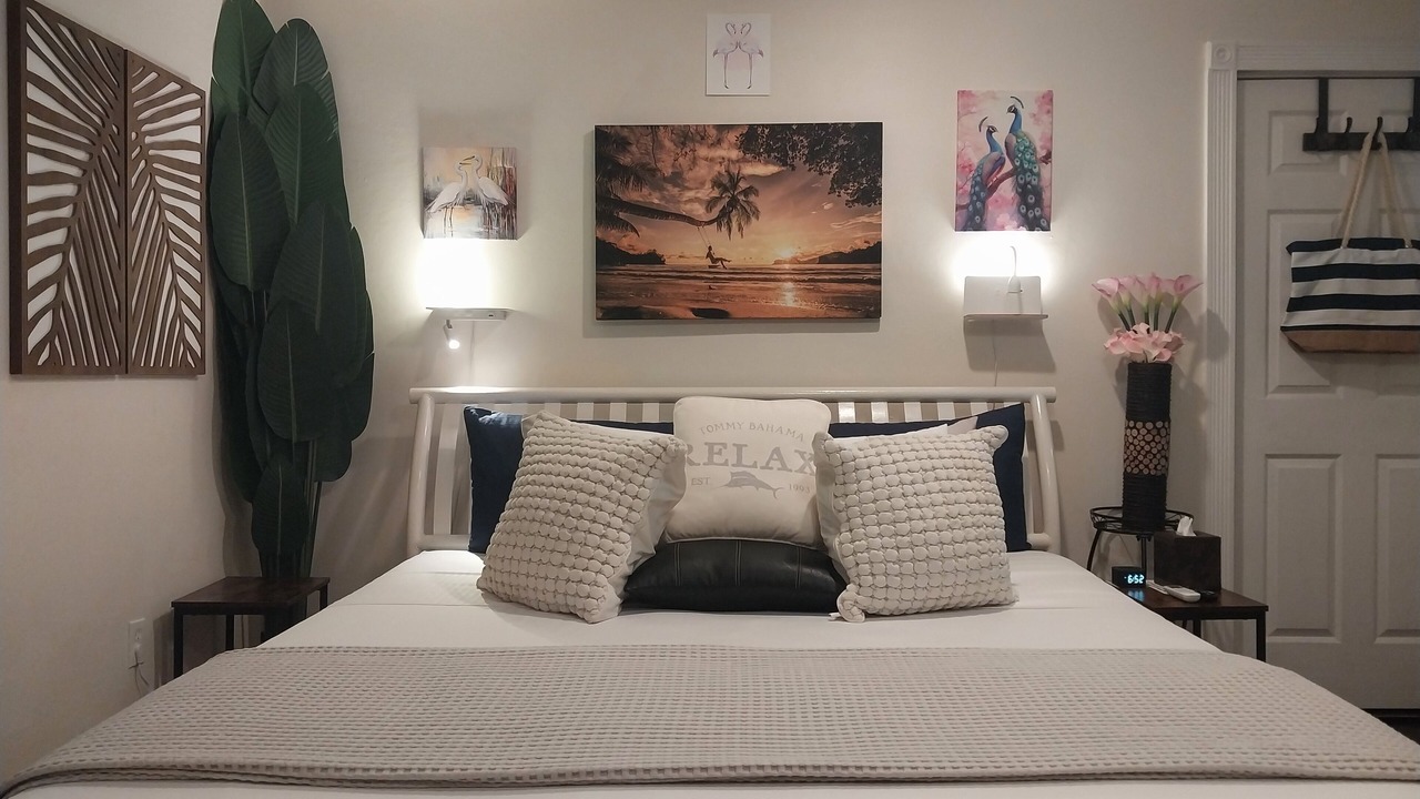 Photo of Bedroom in Leeward Settlement