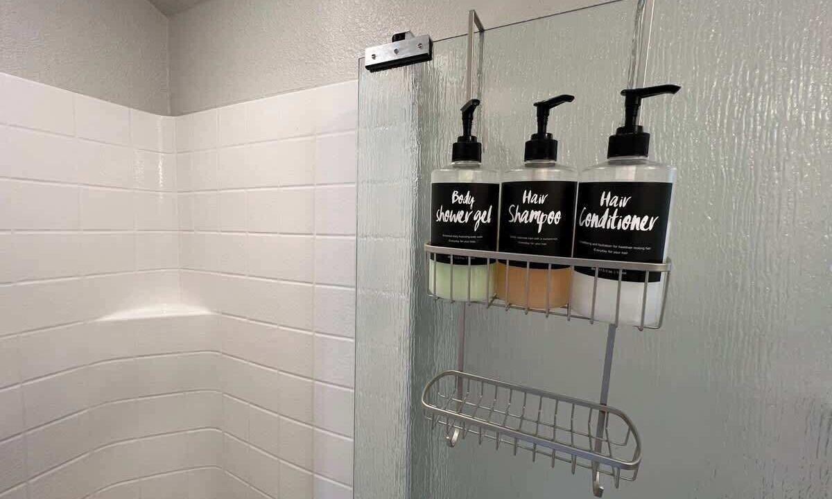Photo of Bathroom in Bananna Belt