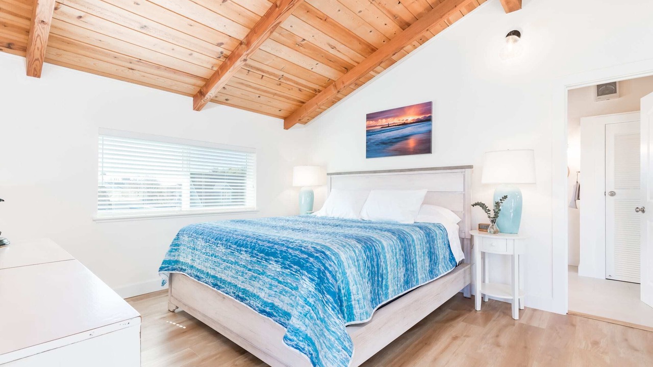 Photo of Bedroom in Opal Cliffs