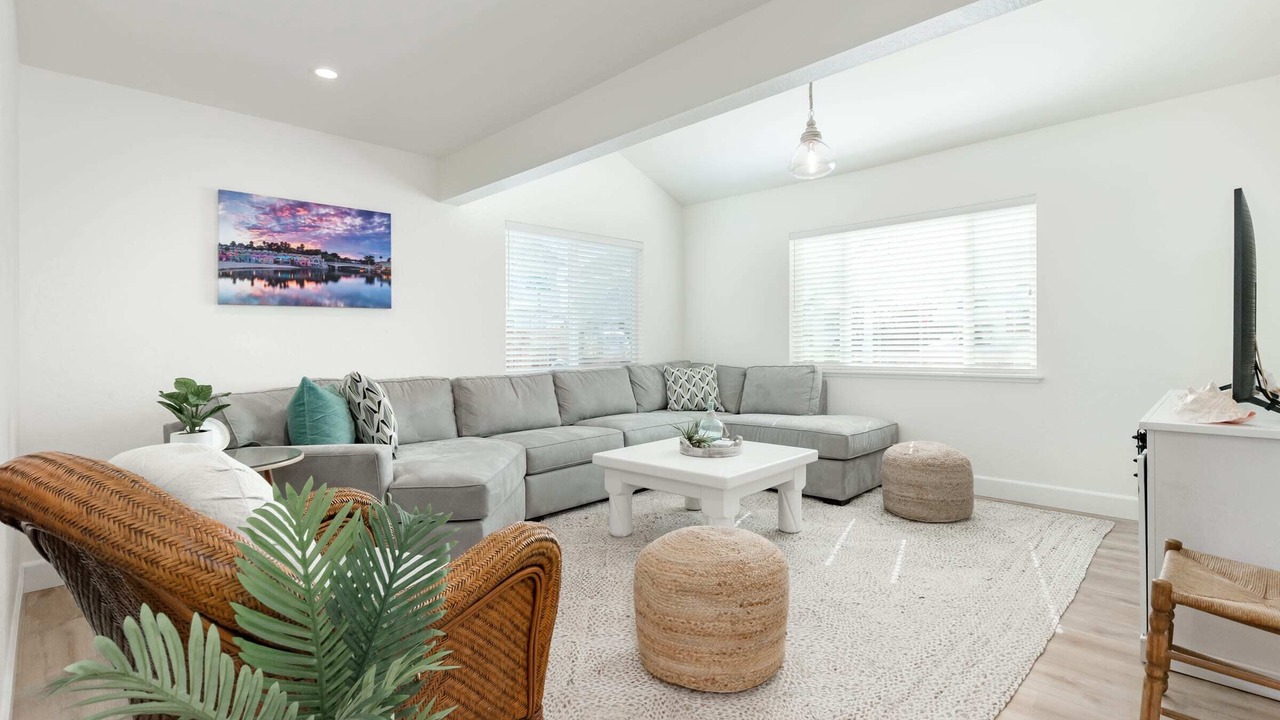 Photo of Livingroom in Opal Cliffs