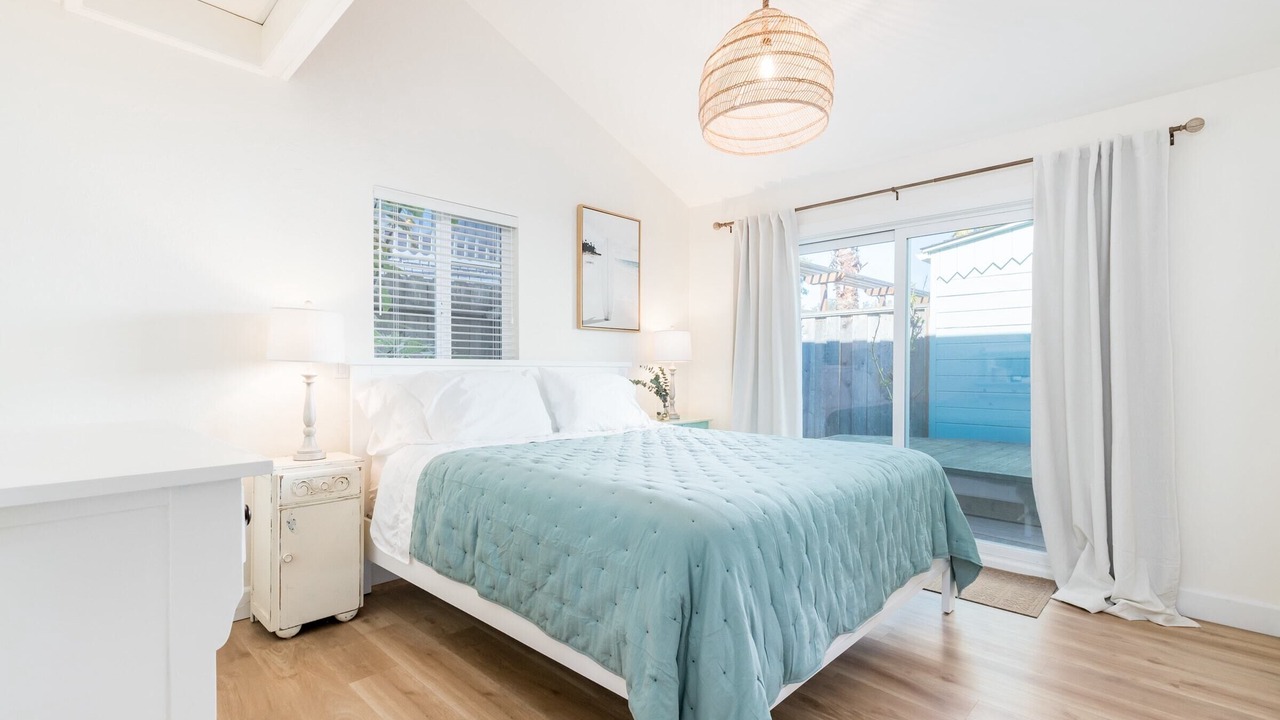 Photo of Bedroom in Opal Cliffs