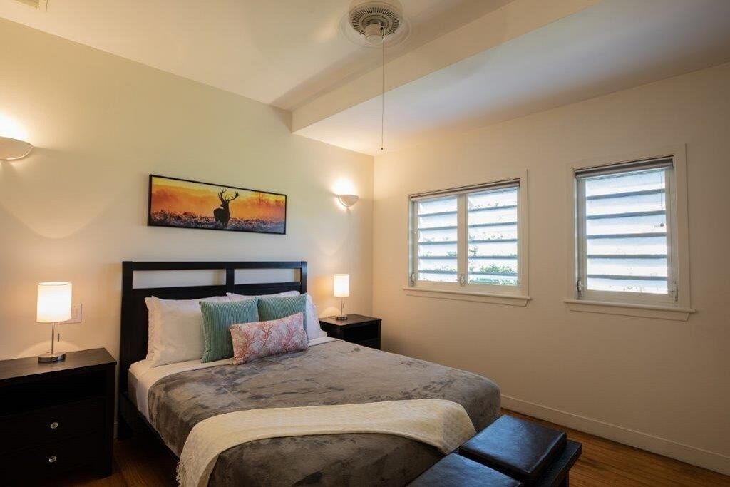 Photo of Bedroom in Venetian Road Settlement