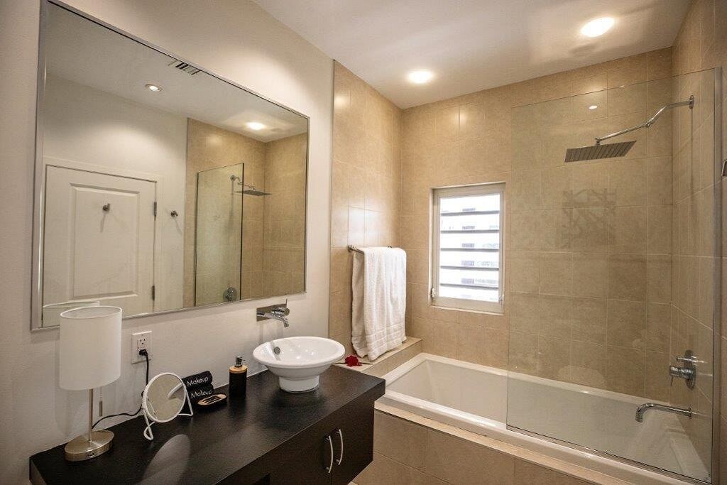 Photo of Bathroom in Venetian Road Settlement