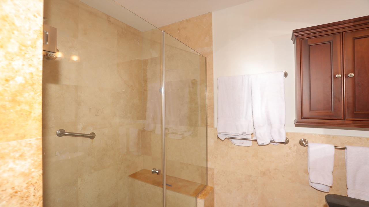 Photo of Bathroom in Cockburn Town