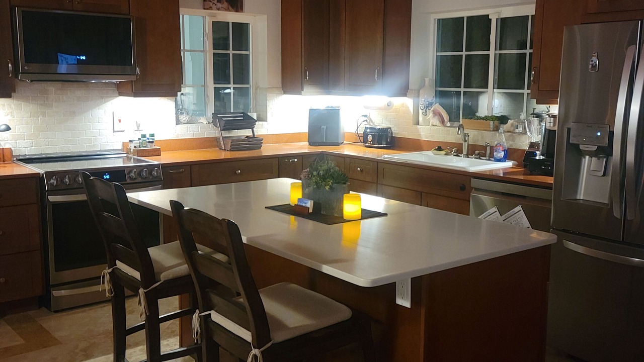 Photo of Kitchen in Cockburn Town