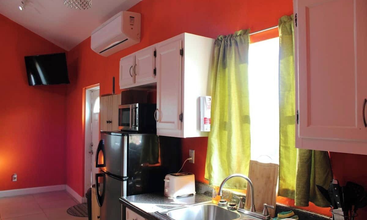 Photo of Kitchen in Leeward Settlement