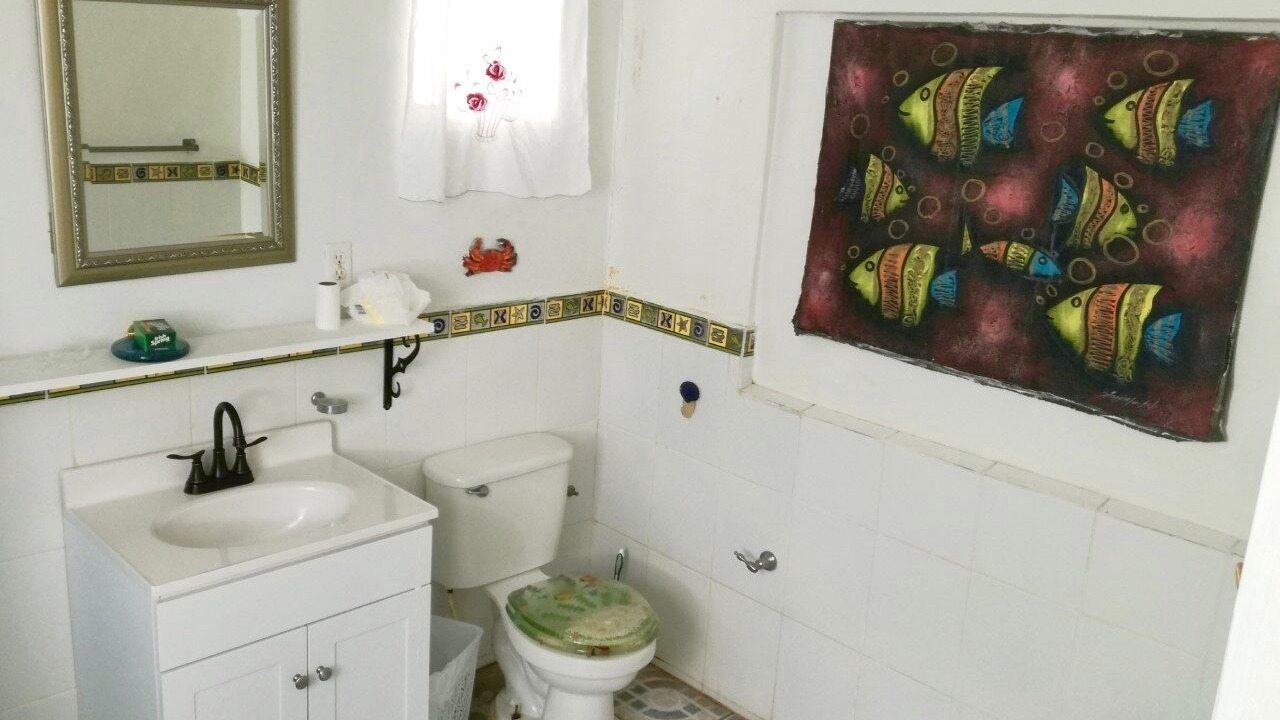 Photo of Bathroom in Balfour Town