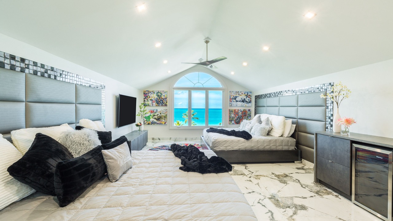 Photo of Others in Grace Bay