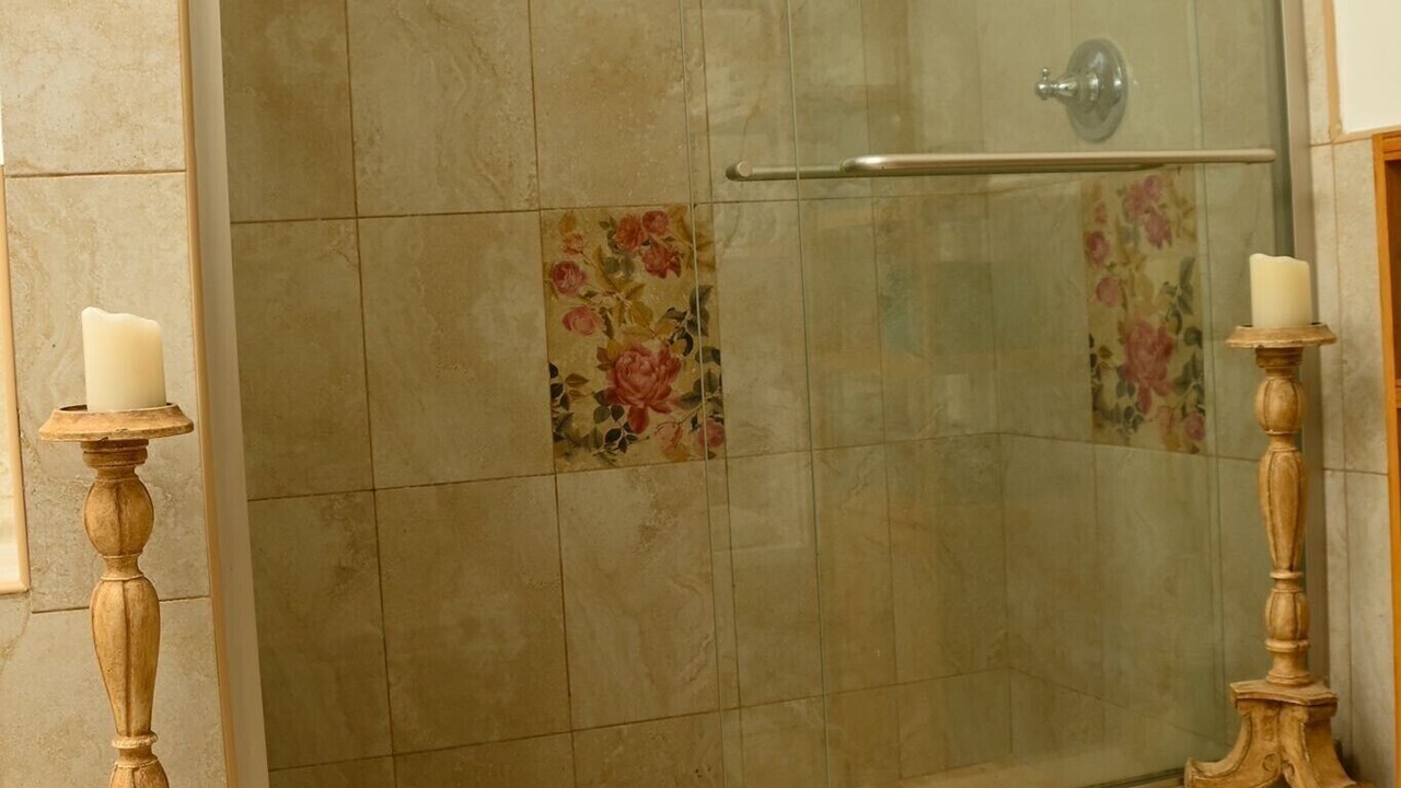 Photo of Bathroom in Discovery Bay