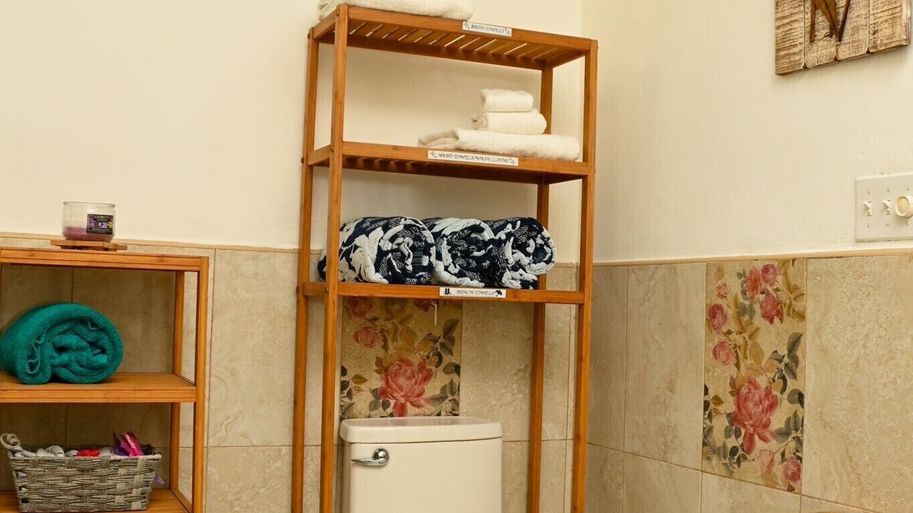 Photo of Bathroom in Discovery Bay