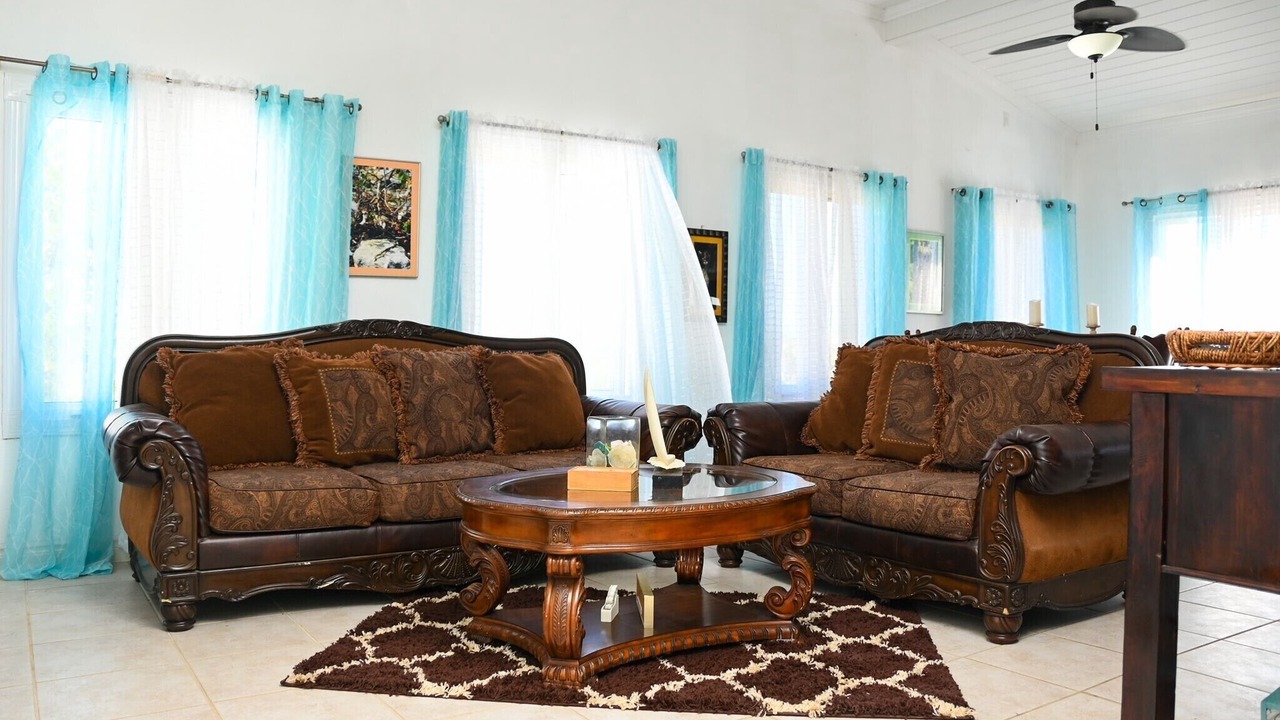 Photo of Livingroom in Discovery Bay