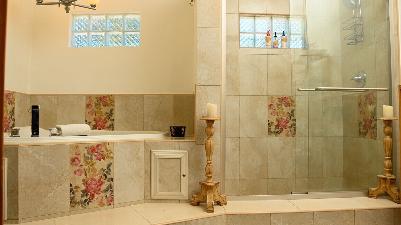 Photo of Bathroom in Discovery Bay