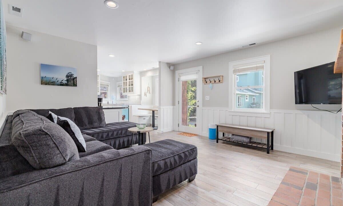 Photo of Livingroom in Capitola