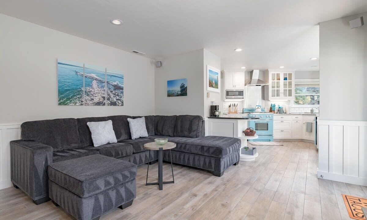 Photo of Livingroom in Capitola