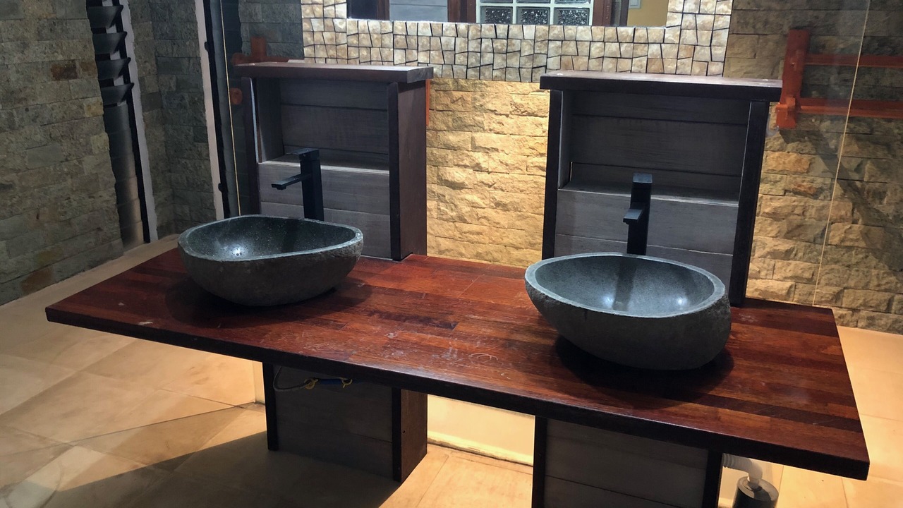 Photo of Bathroom in Nunue