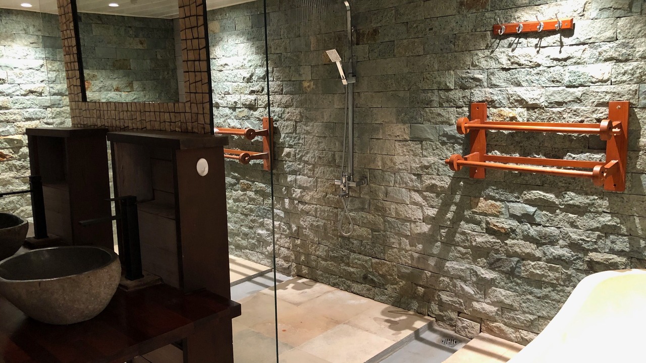 Photo of Bathroom in Nunue