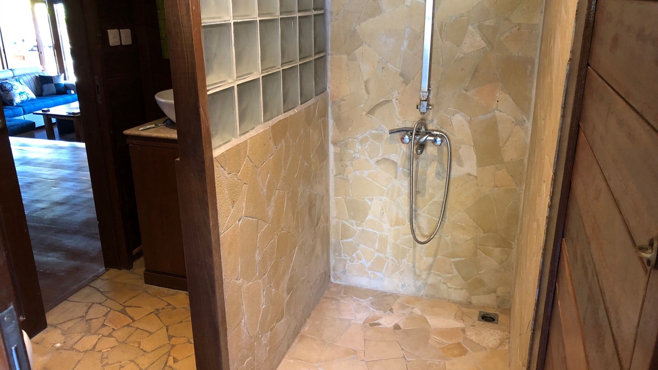 Photo of Bathroom in Nunue