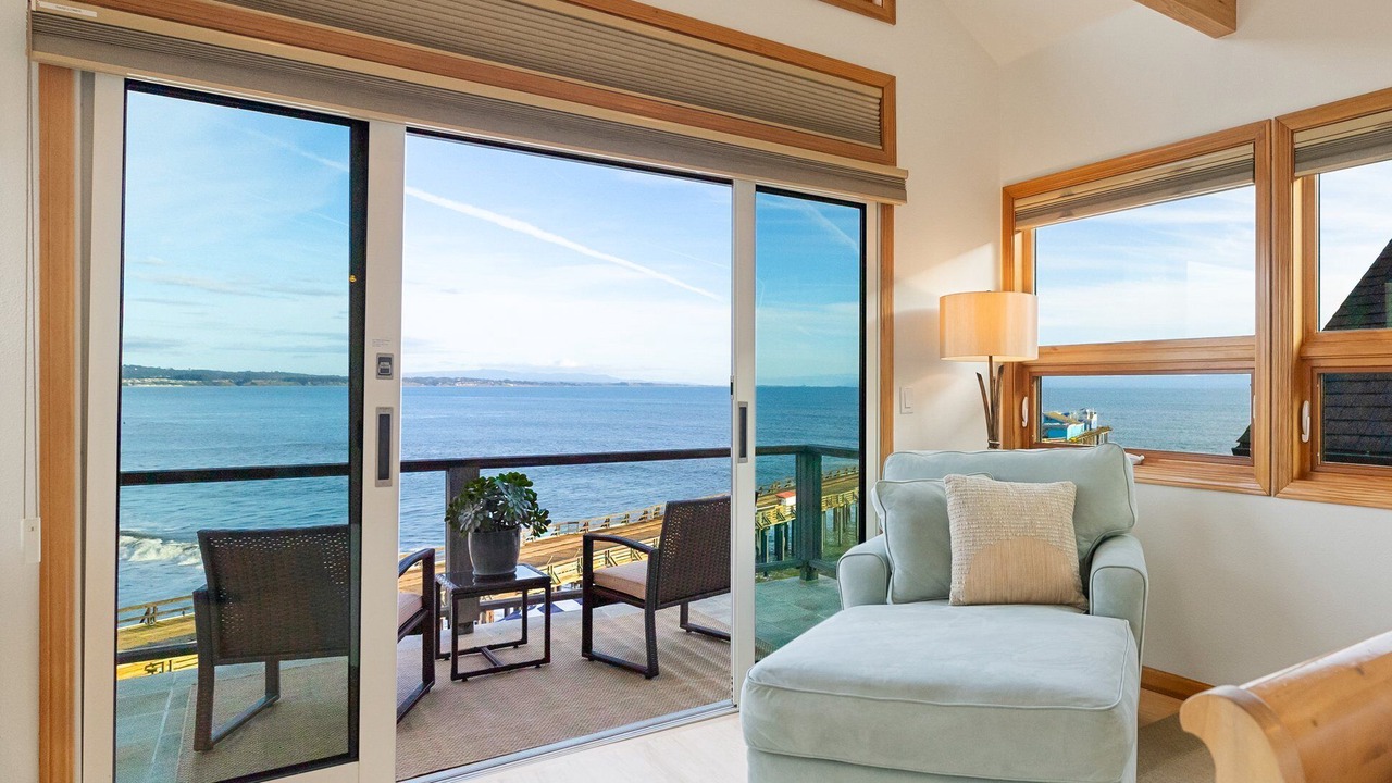 Photo of Livingroom in Capitola