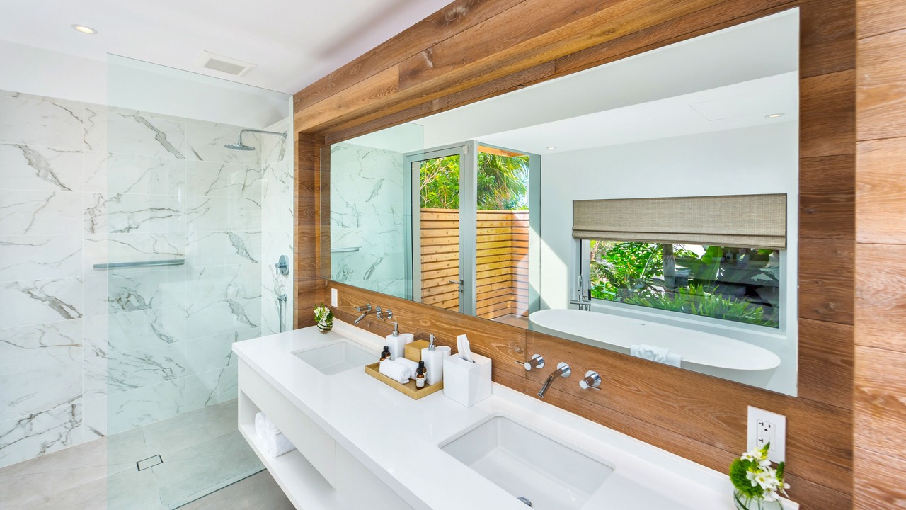 Photo of Bathroom in Long Bay Hills