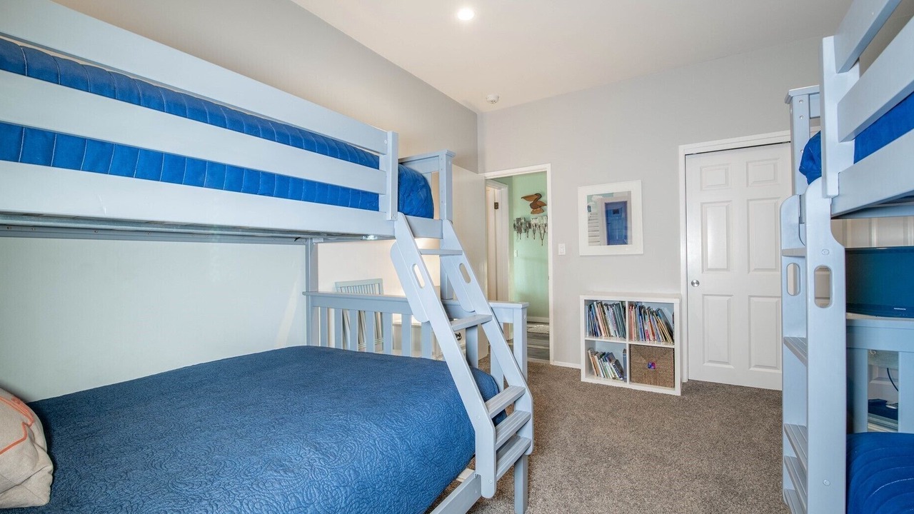 Photo of Bedroom in Pajaro Dunes