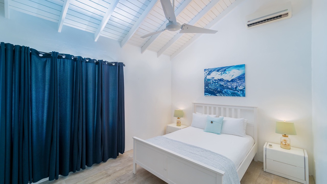 Photo of Bedroom in Cockburn Town
