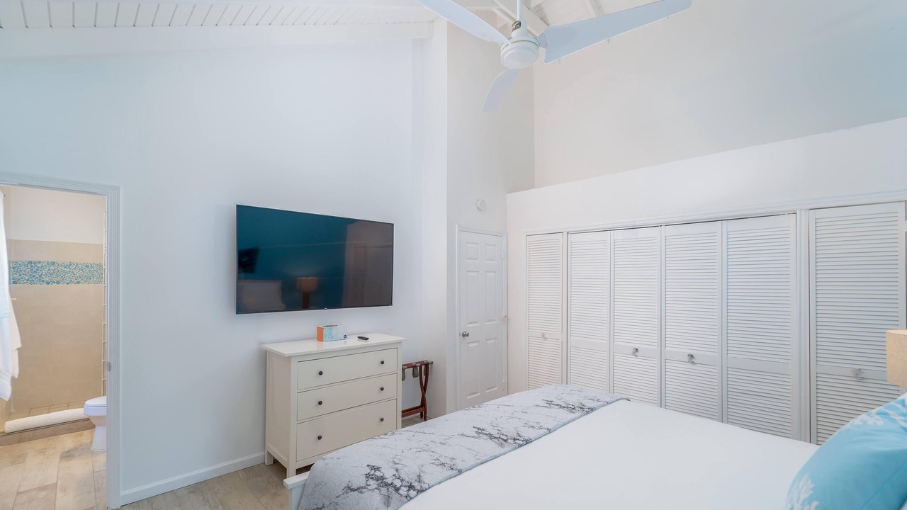 Photo of Bedroom in Cockburn Town