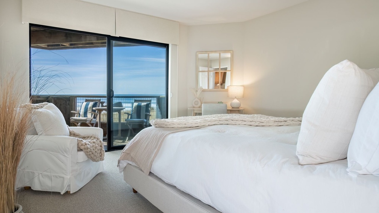 Photo of Bedroom in Pajaro Dunes