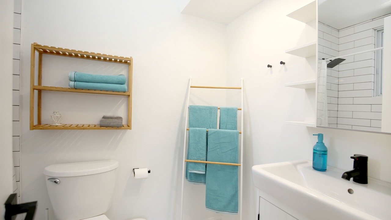 Photo of Bathroom in Cockburn Town
