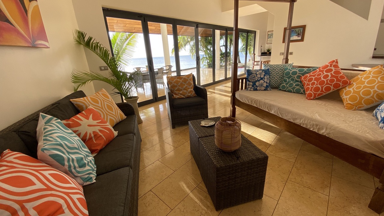 Photo of Livingroom in Teahupoo