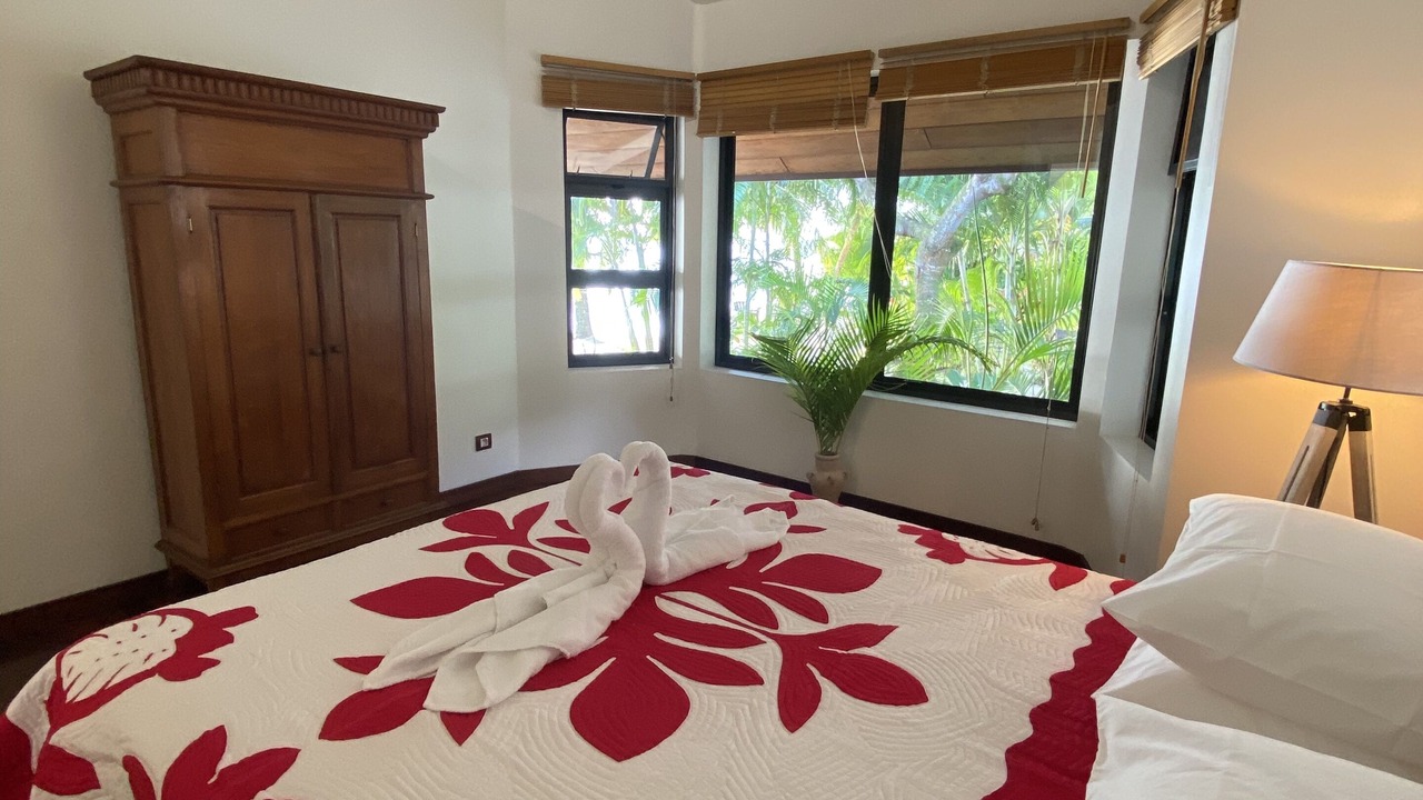 Photo of Bedroom in Teahupoo