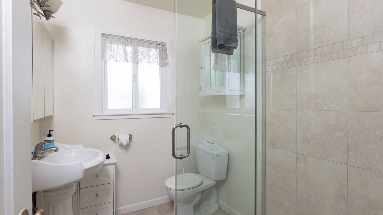 Photo of Bathroom in Bananna Belt