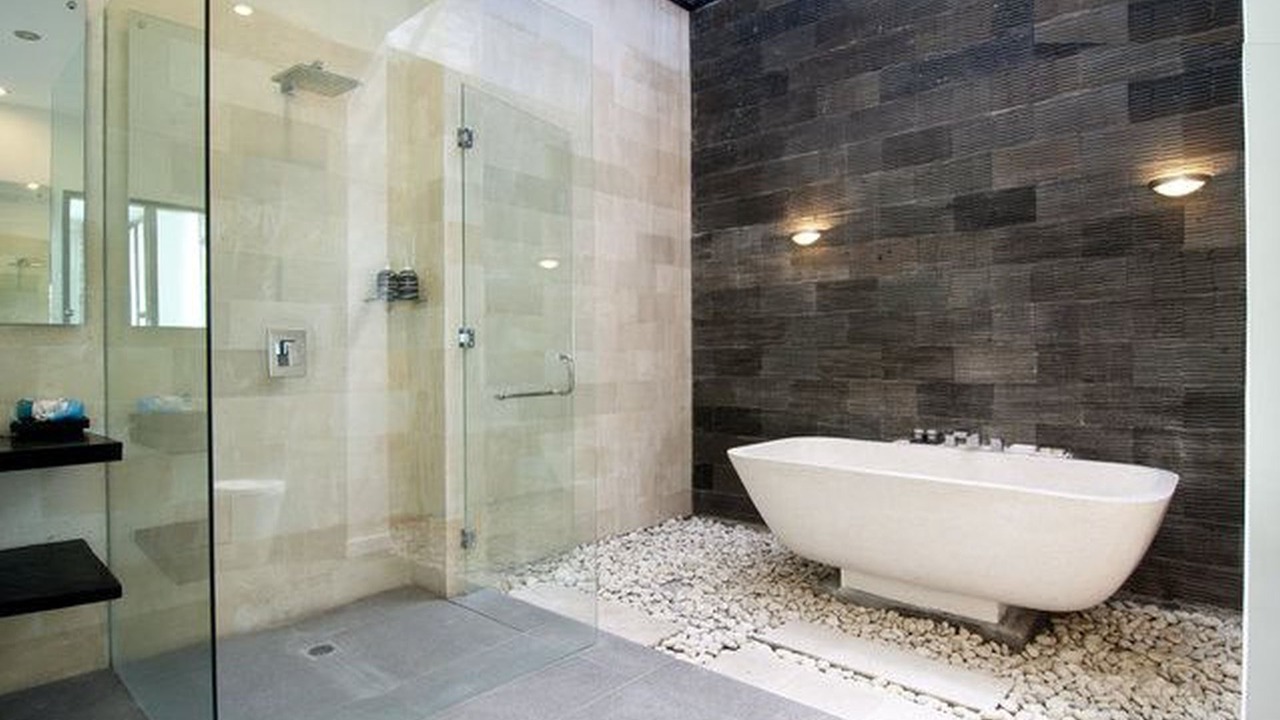 Photo of Bathroom in Dyanapura